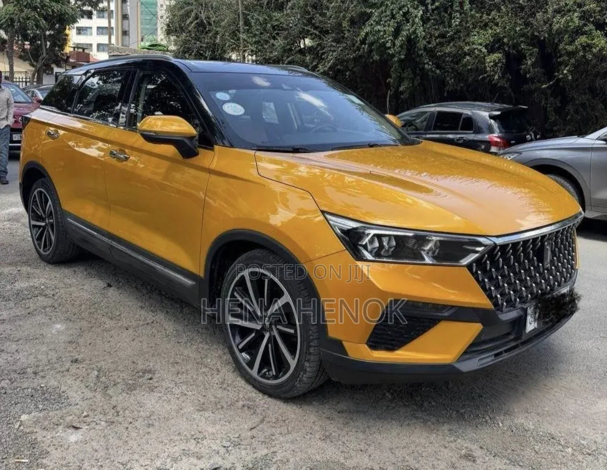 Bestune T77 1.2 FWD 2021 Yellow