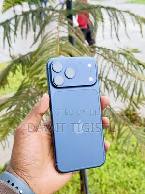 New Apple iPhone 17 Pro Max 256 GB Blue