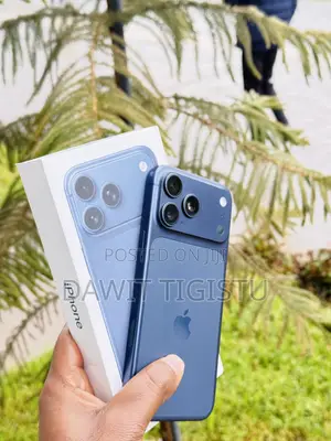 New Apple iPhone 17 Pro Max 256 GB Blue