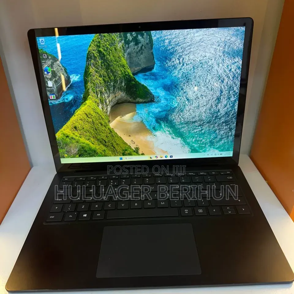New Laptop Microsoft Surface Laptop 4 16GB Intel Core i7 SSD 512GB