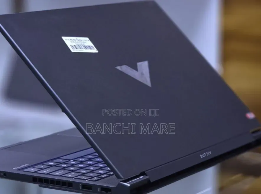 New Laptop HP Victus 16 16GB Intel Core i7 SSD 512GB