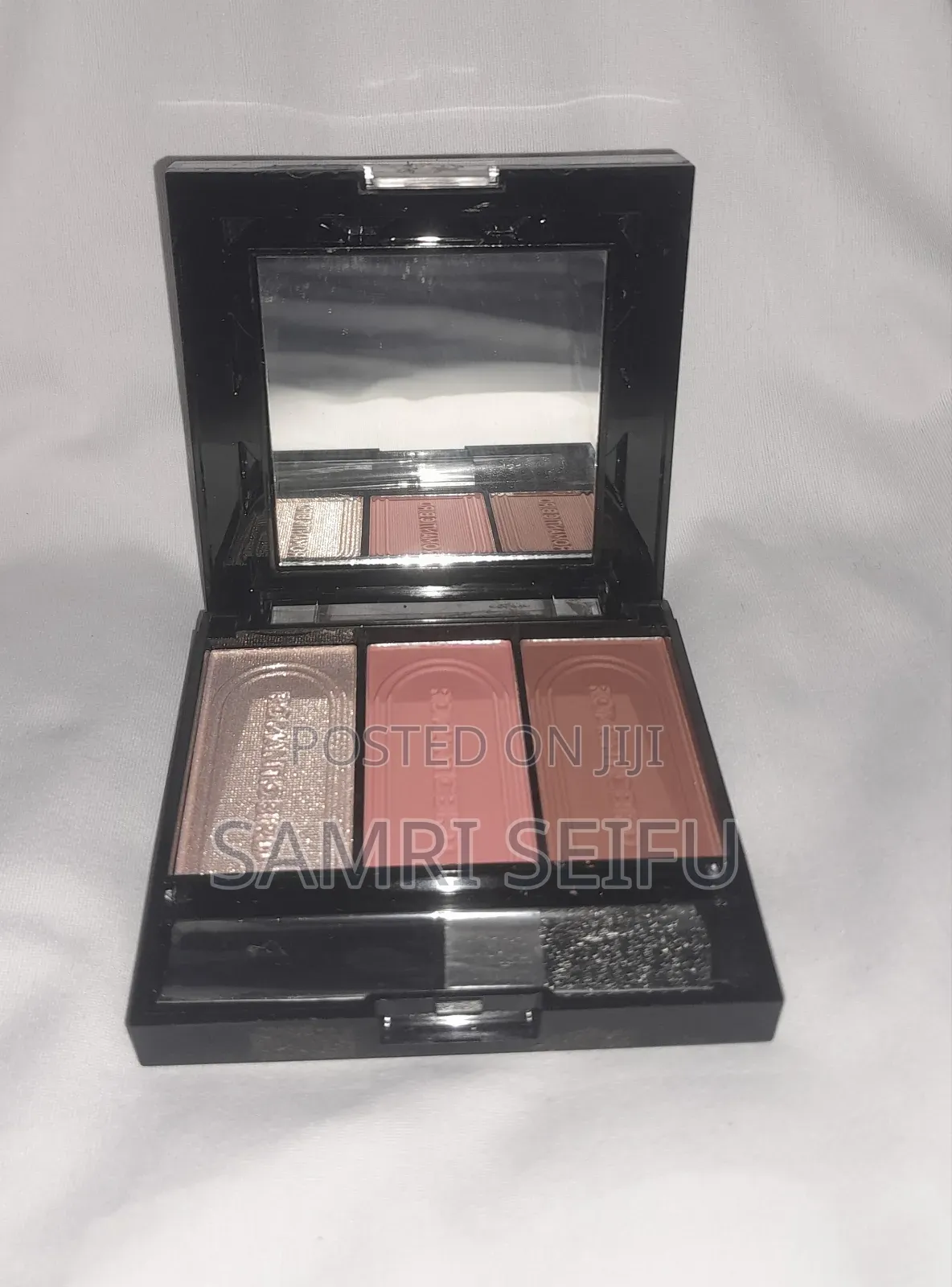 Eyeshadow Palette
