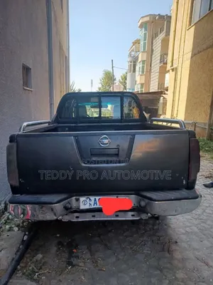 Nissan Navara 2008 Black
