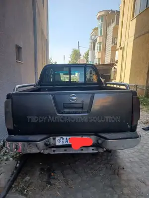 Nissan Navara 2008 Black