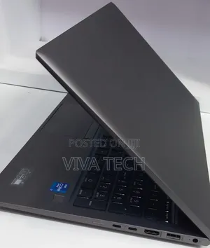 New Laptop HP ZBook Studio 16GB Intel Core i7 SSD 512GB