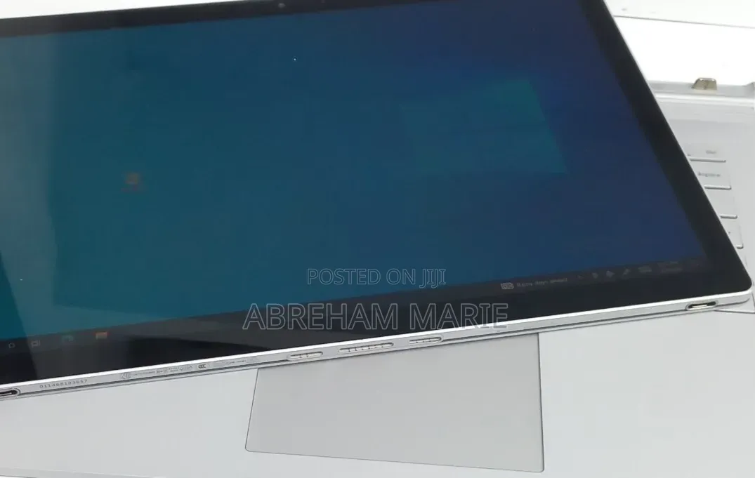 New Laptop Microsoft Surface 2 16GB Intel Core i7 SSD 512GB