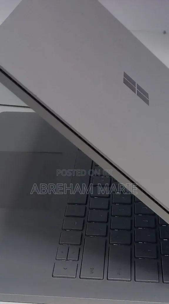 New Laptop Microsoft Surface 2 16GB Intel Core i7 SSD 512GB
