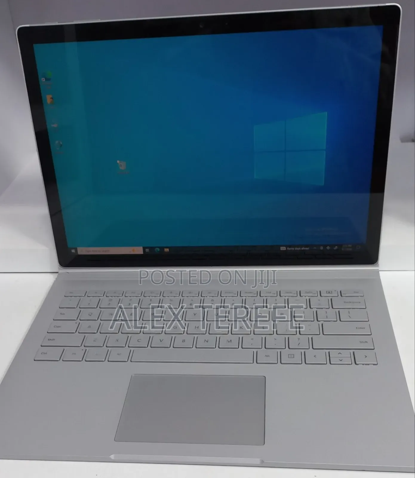 New Laptop Microsoft Surface Book 2 16GB Intel Core i7 SSD 512GB