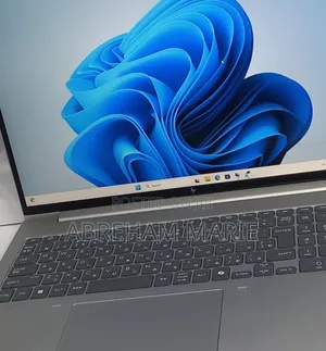 New Laptop HP EliteBook 660 G11 16GB Intel Core Ultra 7 SSD 512GB