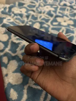 Apple iPhone 8 64 GB Black