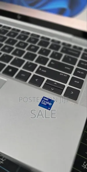 New Laptop HP EliteBook 1040 G8 16GB Intel Core i7 SSD 512GB
