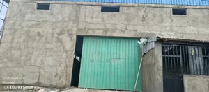 ለኪራይ የቀረበ መጋዝን