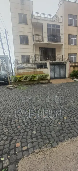 5bdrm House in Bole for sale