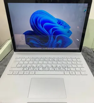New Laptop Microsoft Surface Book 8GB Intel Core i5 SSD 128GB
