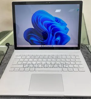 New Laptop Microsoft Surface Book 8GB Intel Core i5 SSD 128GB