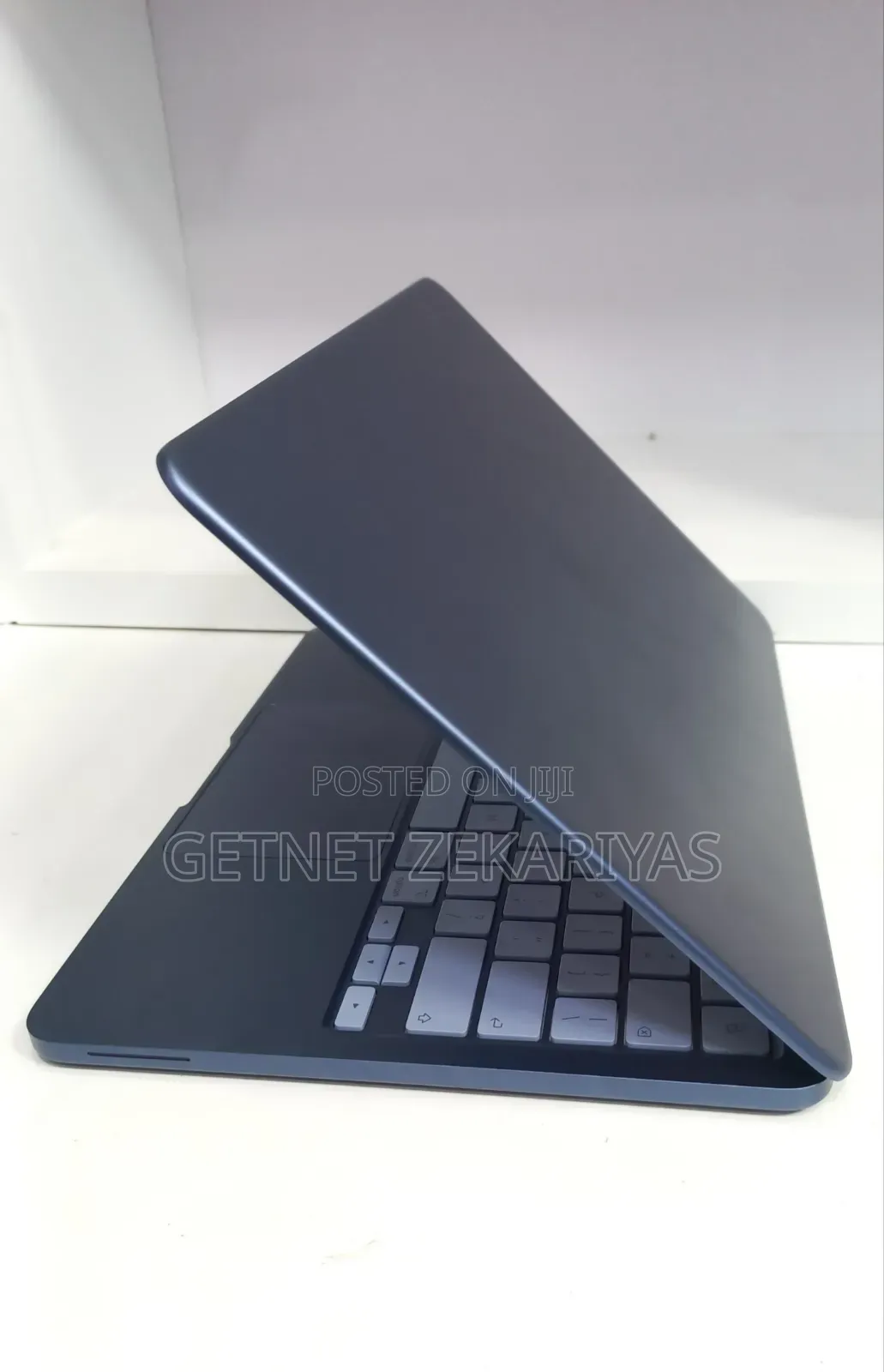 New Laptop Apple MacBook 2026 8GB SSD 256GB