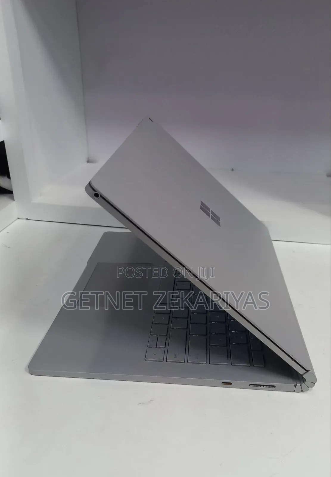 New Laptop Microsoft Surface Book 2 16GB Intel Core i7 SSD 512GB