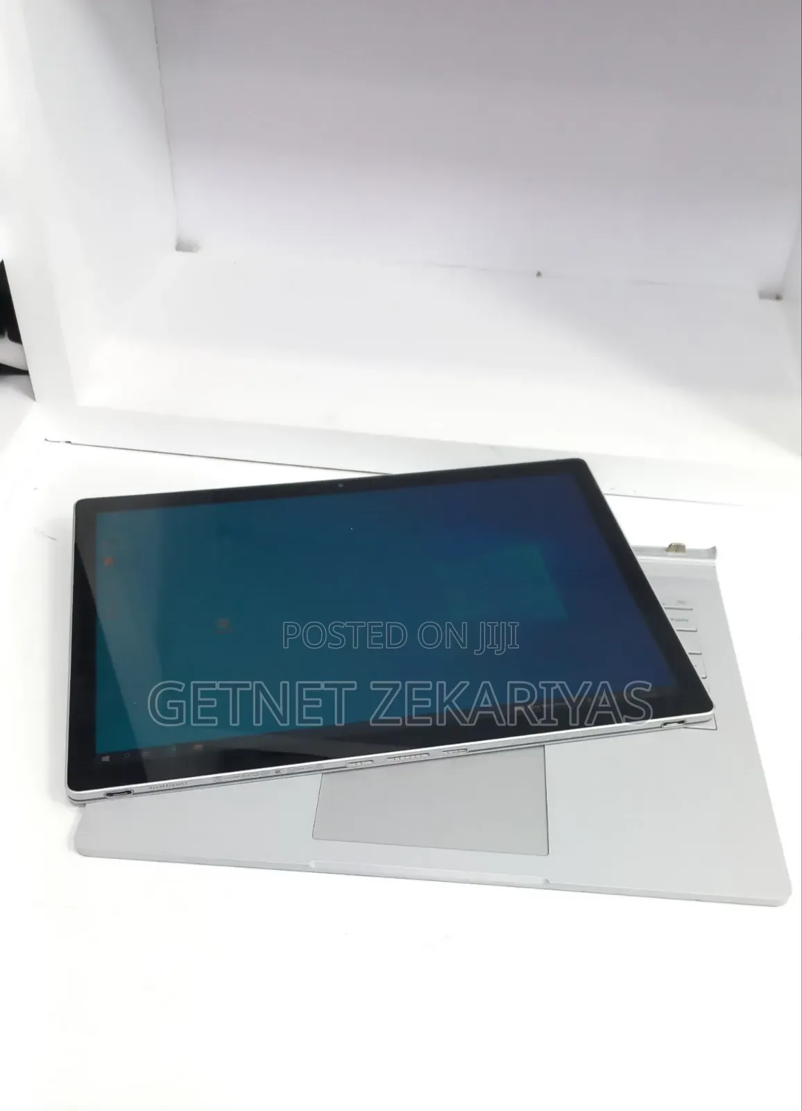 New Laptop Microsoft Surface Book 2 16GB Intel Core i7 SSD 512GB