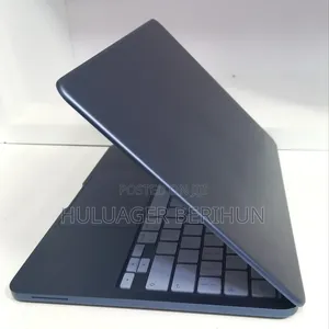 New Laptop Apple MacBook 2026 8GB Intel Core i5 SSD 256GB