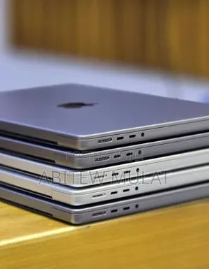 New Laptop Apple MacBook Pro 2021 M1 16GB Apple M1 Pro SSD 512GB