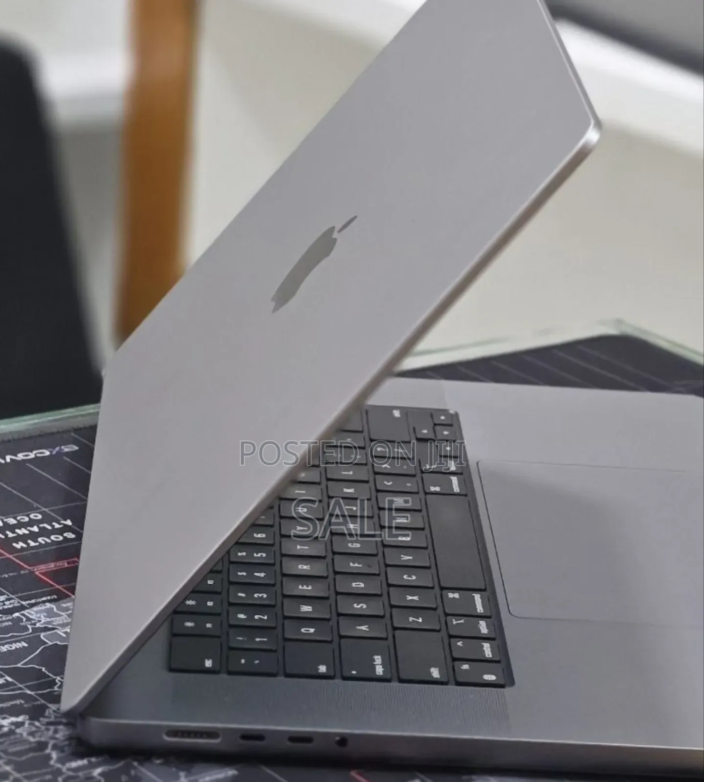 New Laptop Apple MacBook Pro 2023 M2 16GB Apple M2 SSD 512GB