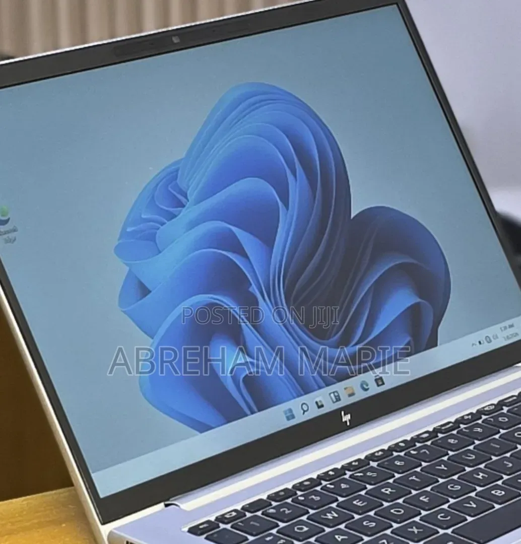 New Laptop HP EliteBook 840 10 16GB Intel Core i7 SSD 512GB