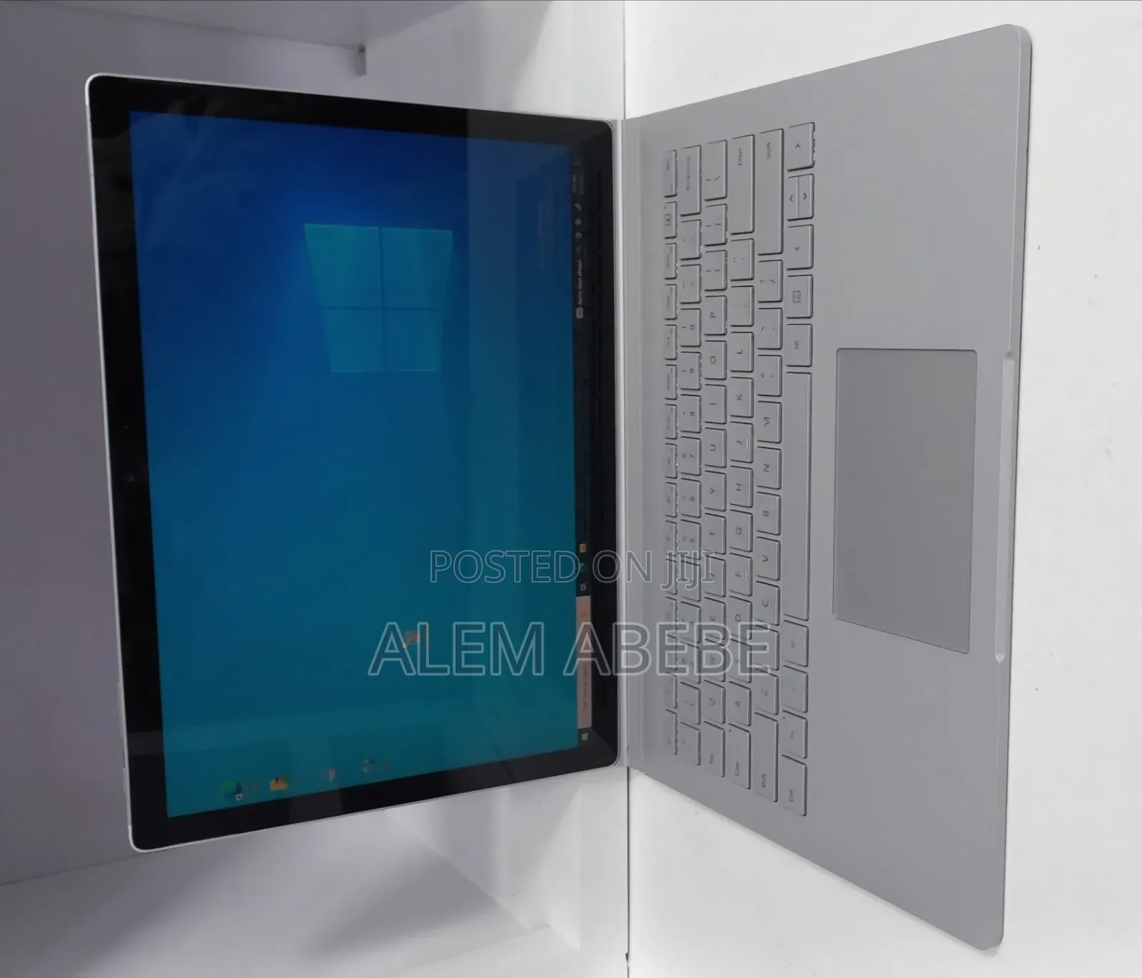 New Laptop Microsoft Surface Book 2 16GB Intel Core i7 SSD 512GB