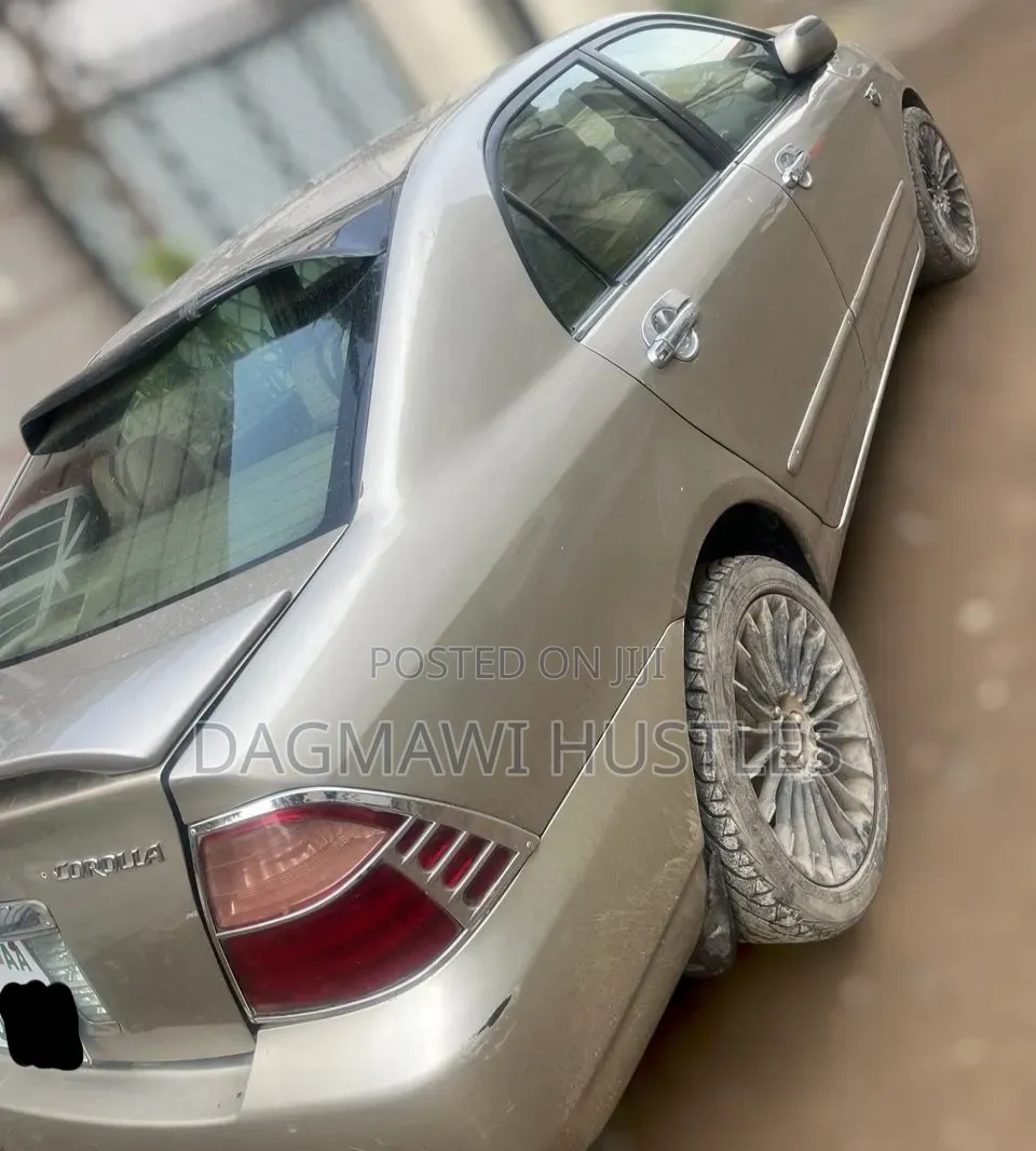 Toyota Corolla 2007 Gold