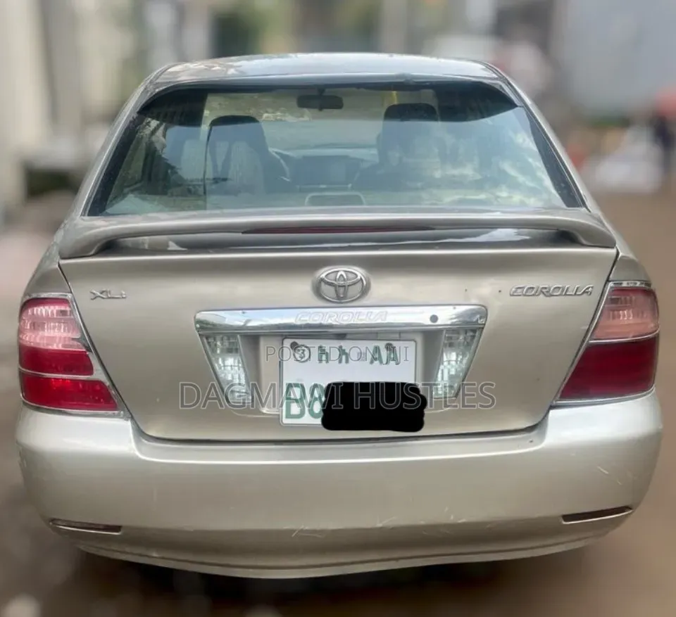Toyota Corolla 2007 Gold