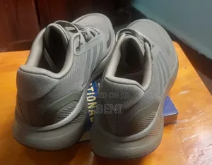 Adidas Cloudfoam Running/Lifestyle Shoes With OrthoLite Insole.