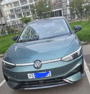 Volkswagen ID.7 2025 Green