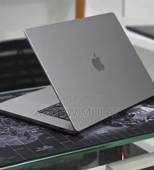 New Laptop Apple MacBook Pro 2023 M2 16GB Apple M2 SSD 512GB