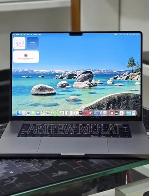 New Laptop Apple MacBook Pro 2023 M2 16GB Apple M2 SSD 512GB