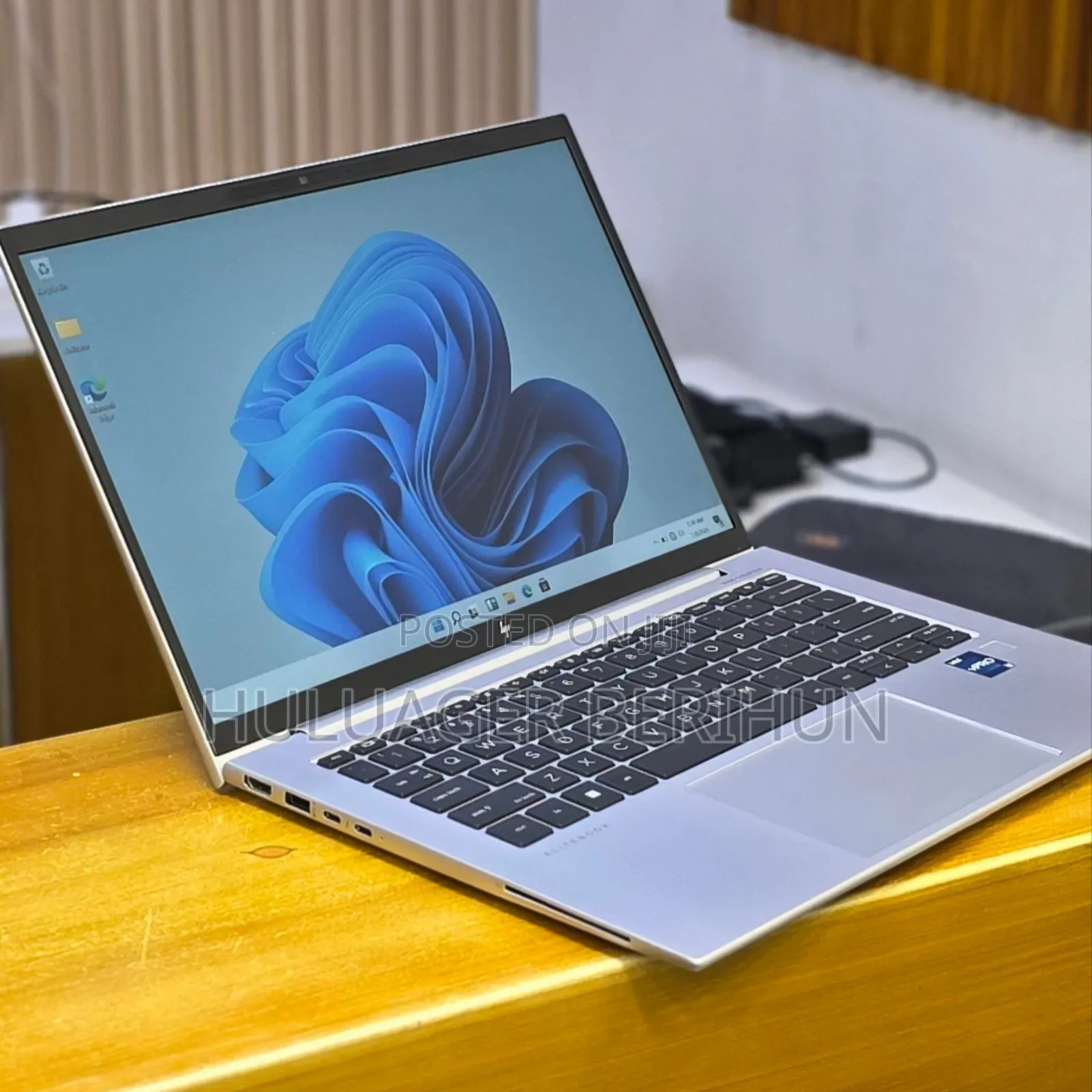 New Laptop HP EliteBook 840 G10 16GB Intel Core i7 SSD 512GB