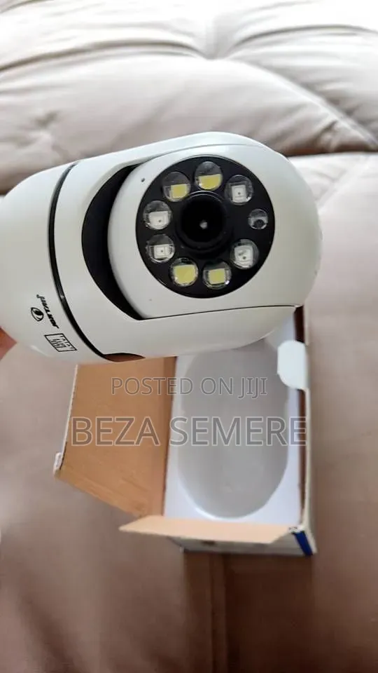 360° Rotating E27 Light Bulb WiFi Security Camera