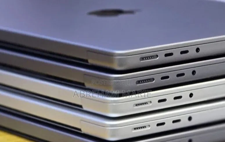 New Laptop Apple MacBook Pro 2020 M1 16GB Apple M1 Pro SSD 512GB