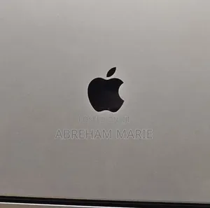 New Laptop Apple MacBook Pro 2020 M1 16GB Apple M1 Pro SSD 512GB