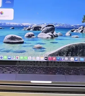 New Laptop Apple MacBook Pro 2020 M1 16GB Apple M1 Pro SSD 512GB