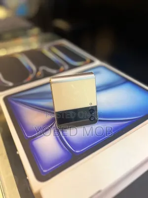 New Samsung Galaxy Z Flip 3 128 GB