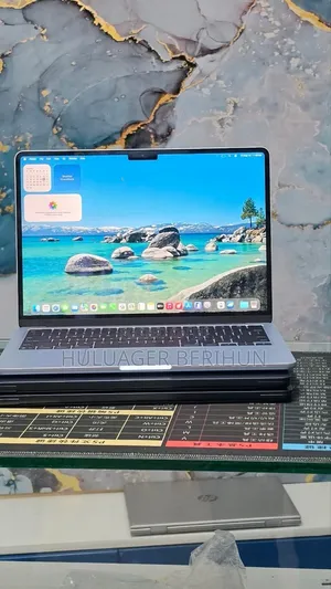 New Laptop Apple MacBook Air 2025 M4 16GB Apple M4 SSD 256GB