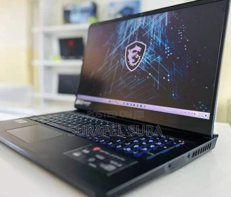 New Laptop MSI GP75 Leopard 16GB Intel Core i7 SSD 512GB