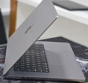 New Laptop Apple MacBook Pro 2023 M2 Pro 16GB Apple M2 SSD 512GB