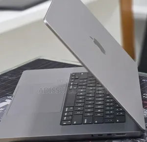 New Laptop Apple MacBook Pro 2023 M2 Pro 16GB Apple M2 SSD 512GB