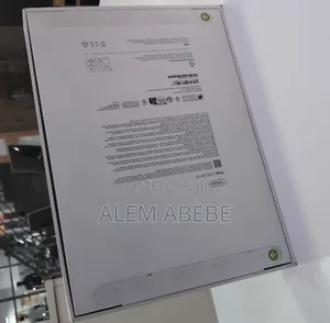 New Apple iPad (2025) 128 GB