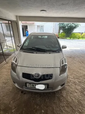 Toyota Yaris 2006 Gray