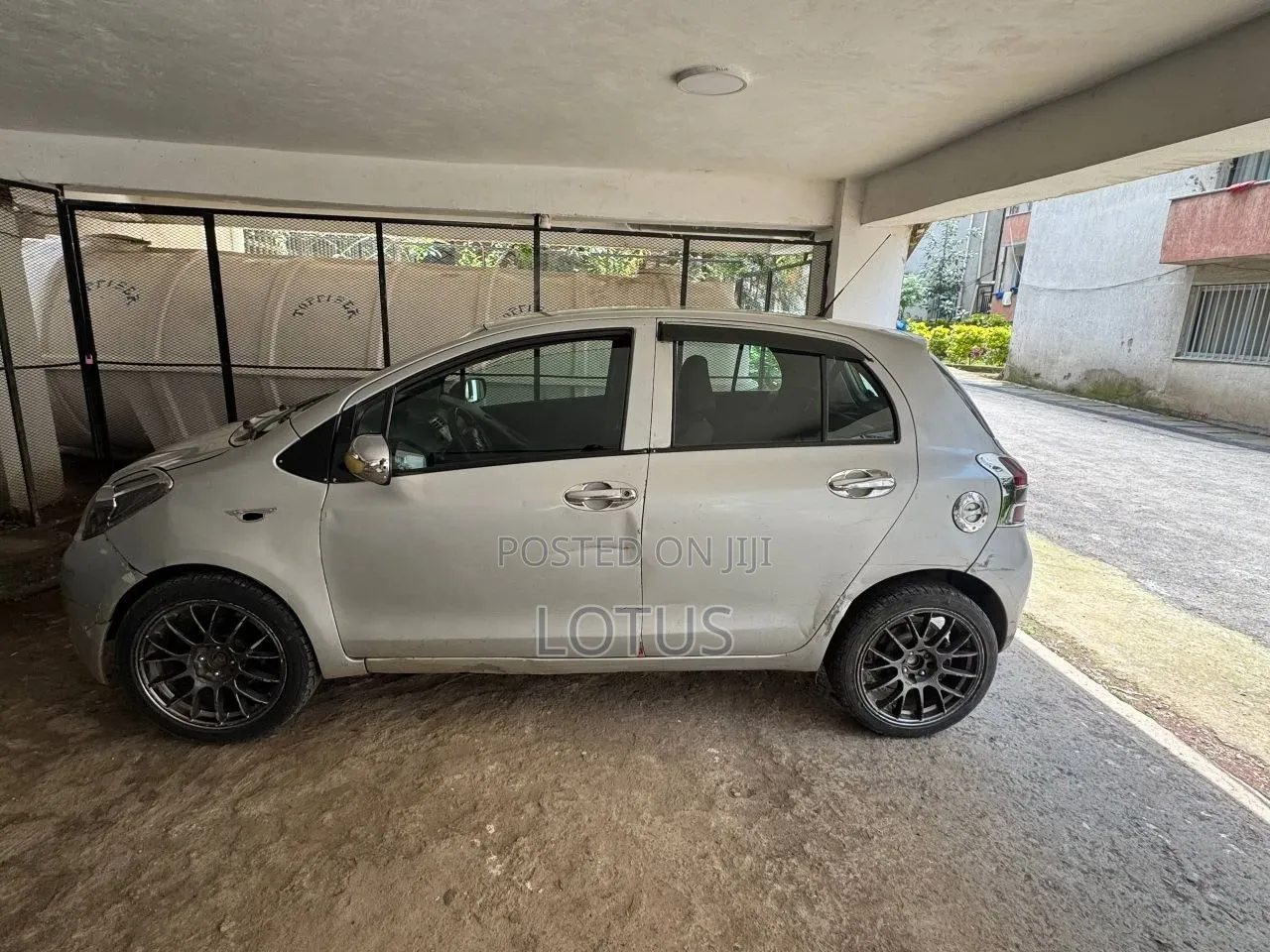 Toyota Yaris 2006 Gray
