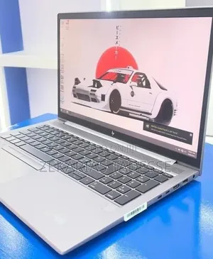 New Laptop HP ZBook Firefly G8 16GB Intel Core i7 SSD 512GB