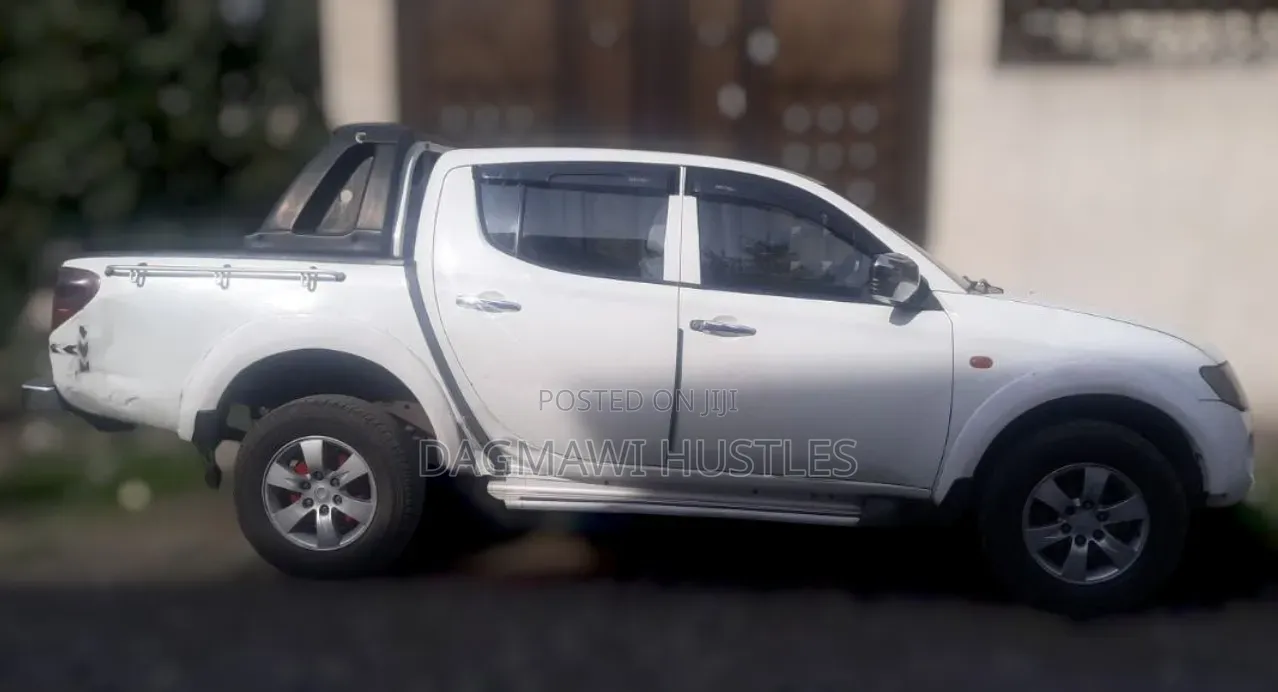 Mitsubishi L200 Double Cab 2.5 136hp 4WD 2008 White