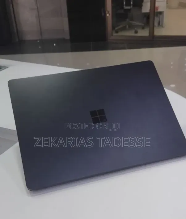 New Laptop Microsoft Surface Laptop 3 8GB Intel Core i5 SSD 256GB