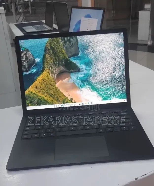 New Laptop Microsoft Surface Laptop 3 8GB Intel Core i5 SSD 256GB